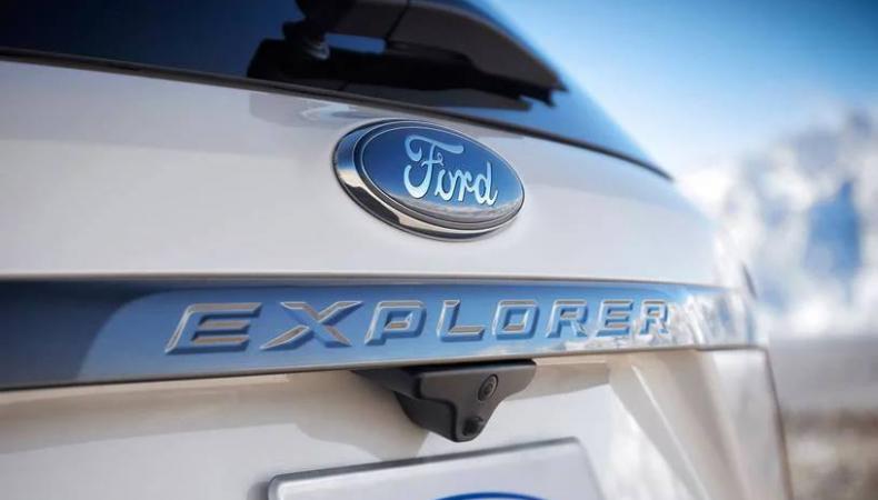 đánh giá xe xe Ford Explorer ảnh 2
