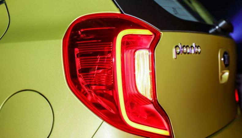 xe Kia Picanto 2018