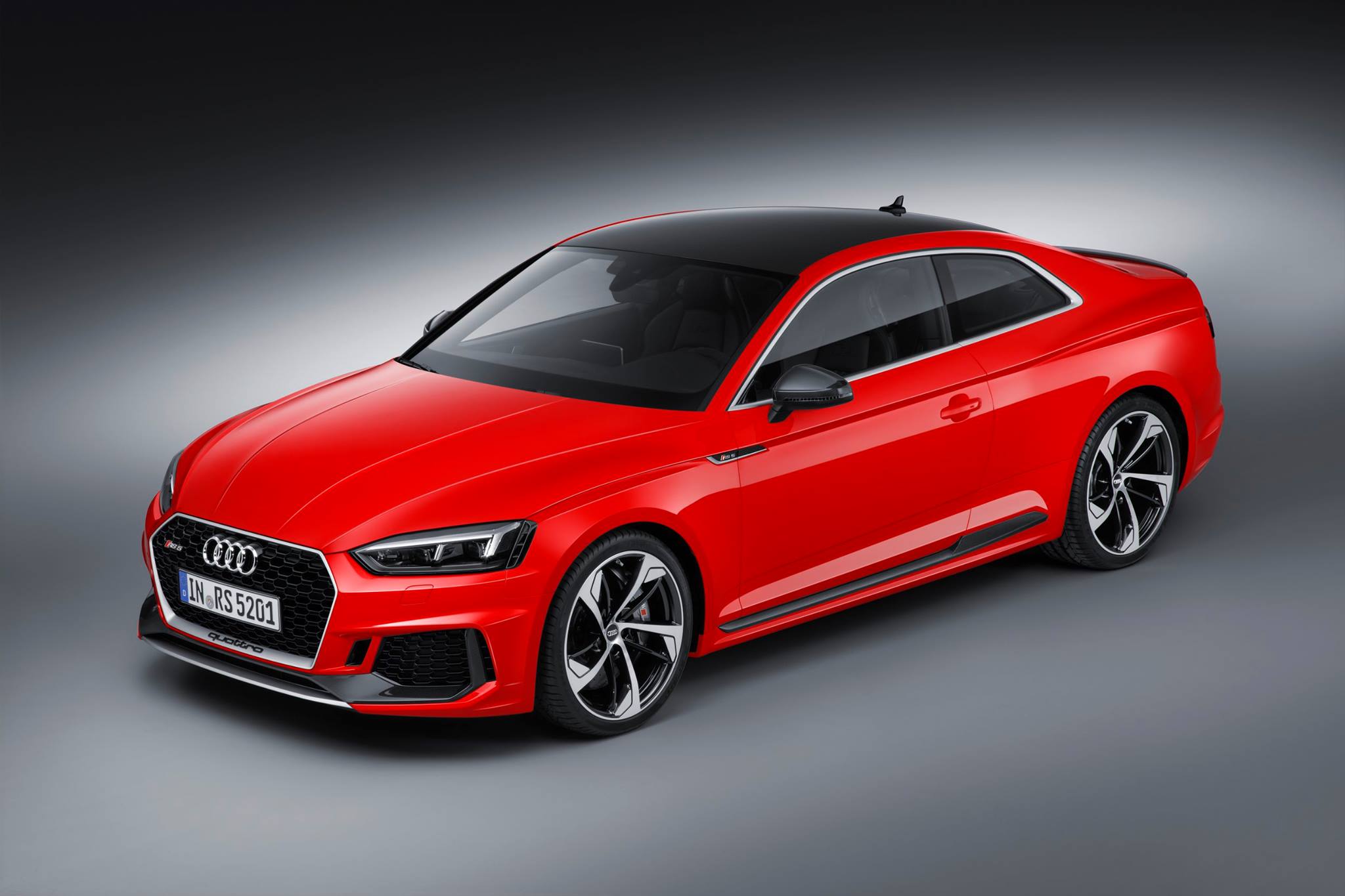 chiếc xe Audi RS5 Coupe